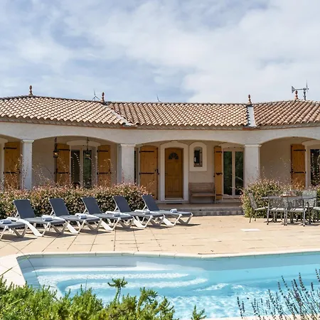 Stylish With Terrace *